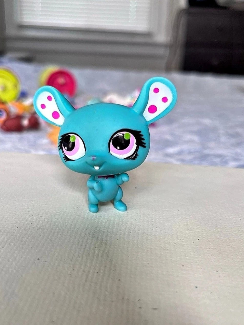 Hasbro Littlest Pet Shop #2845 Rat / Mouse Blue & Pink Figure